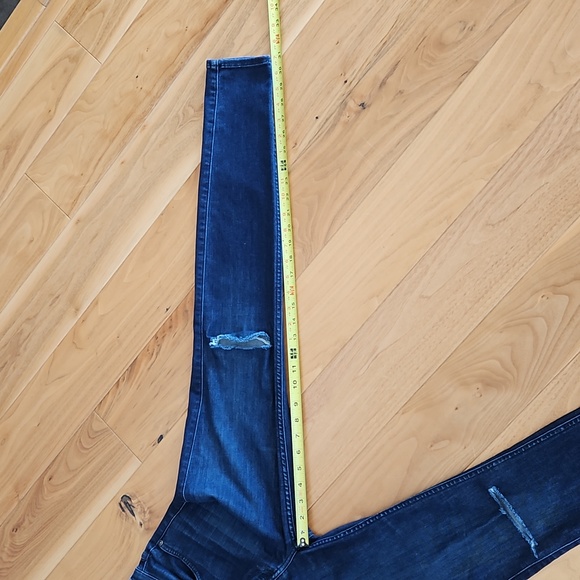 7 For All Mankind Gwenevere Distressed Mid-Rise Jeans, Size 27 - Picture 11 of 15